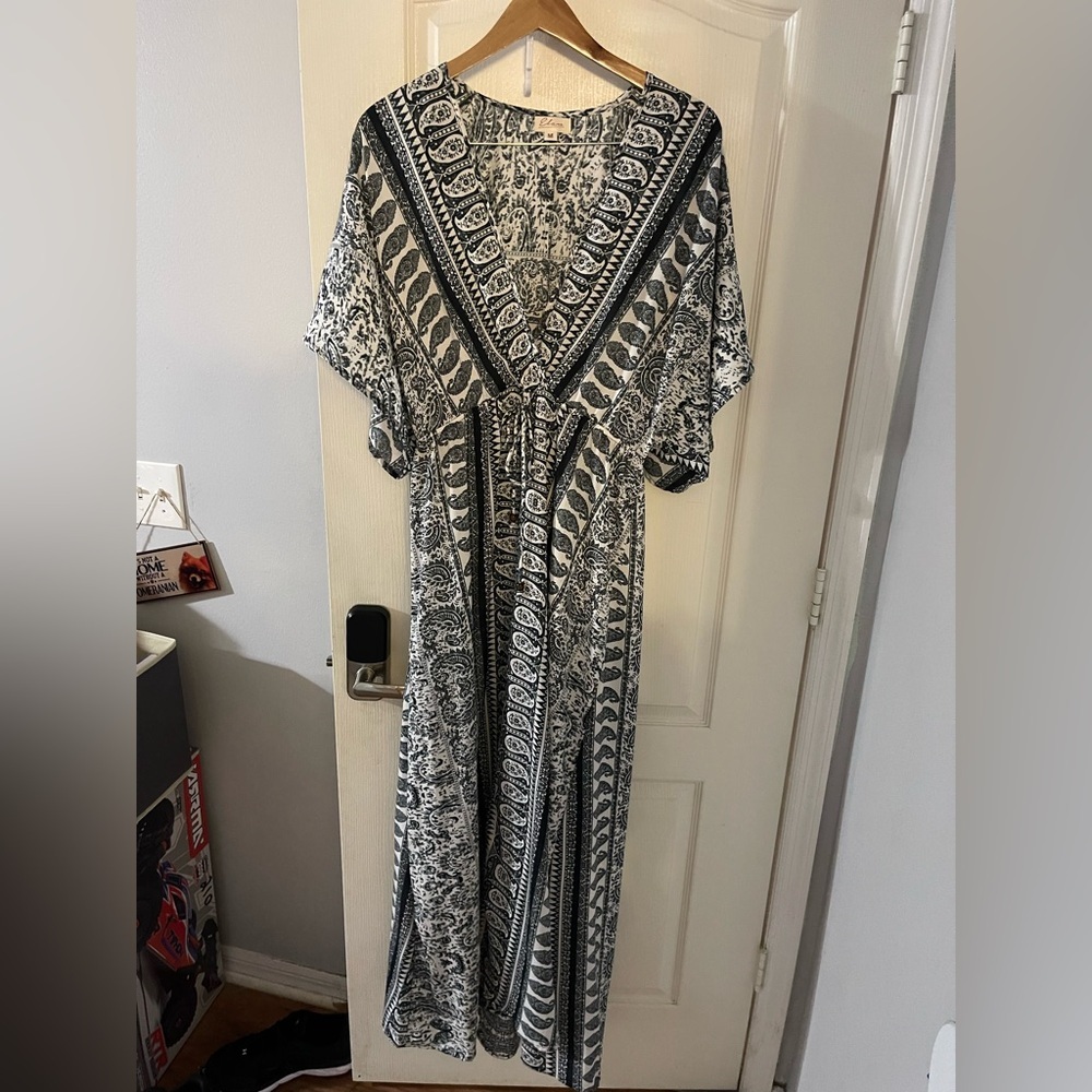 Elan Black and White Maxi Dress/Cover Up